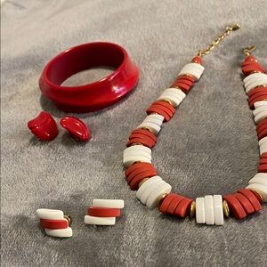 Vintage Set: Red/Red-ish & White Beaded Necklace, Bracelet & 2 pairs of Clip-Ons
